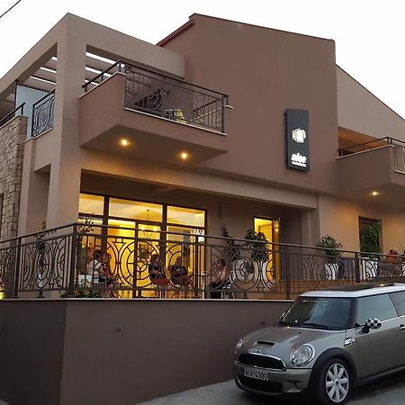 Aloe Apartments アムリアニ エクステリア 写真
